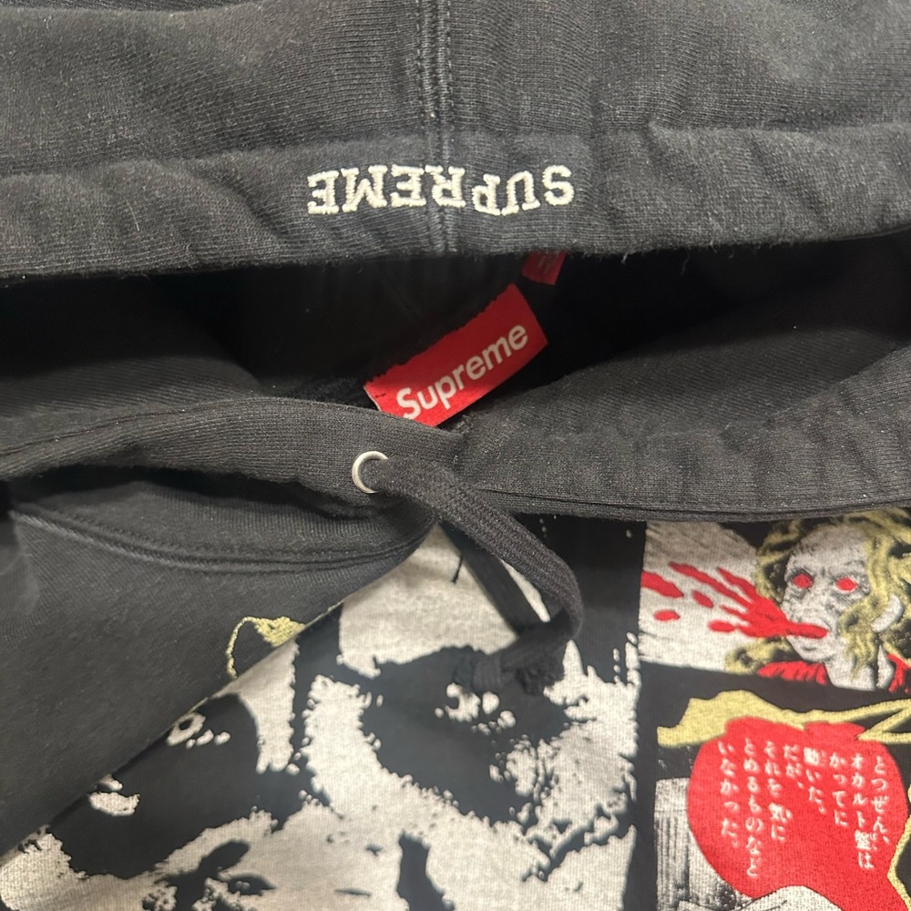 Supreme Black and Red Logo hoodie - Picture 6 of 7